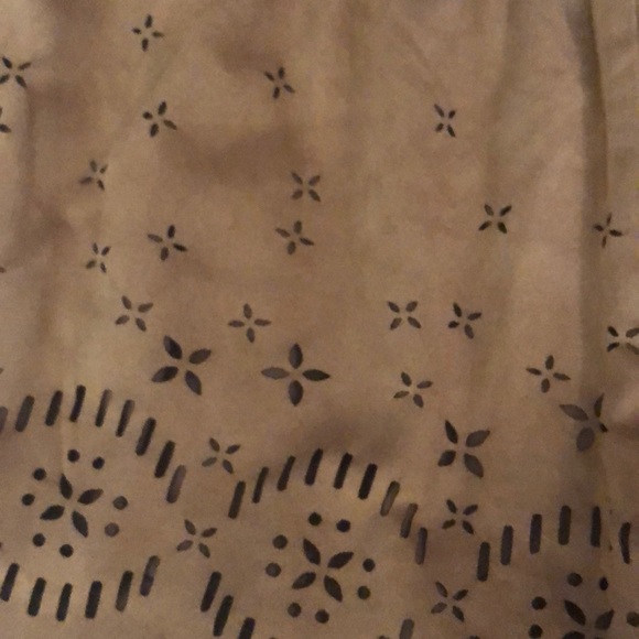 MinkPink suede shorts - Picture 2 of 3